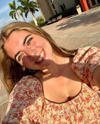 Rosie Solomon's Instagram, Twitter & Facebook