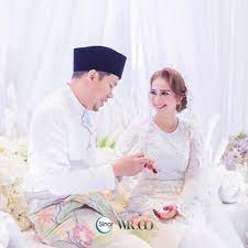 Susulan perkongsian fasha sandha yang secara tidak sengaja memberitahu sari yanti sedang berbadan dua. Jep Sepahtu Sari Yanti Photos Facebook