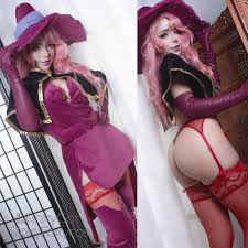 Roxy on X: My favorite witch 💖🍷 After a few suggestions I might make  Charlotte next very tempted! Any other black clover cosplays I should do or  other suggestions? Full set releasing