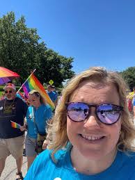 Jeffrey Lovern's Instagram, Twitter & Facebook