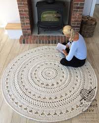 Hakeln Teppich Deckchen Teppich Runder Teppich Hakeln Runder Teppich Stricken Teppich Babys Teppich Von Hand Gestri In 2020 Crochet Doily Rug Doily Rug Knit Rug