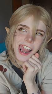 Had a fun time with @dorian.live at @mcmcomiccon was amazing to meet some  new faces and catch up with old ones! Thank you so much to all who stopped  by and a huge thanks to those who bought my first ...