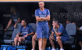 VIDEO: Luis Enrique GOLPEA a jugador del Chelsea tras perder la final del Mundial de Clubes 2025