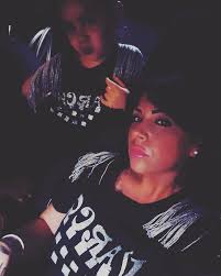 Gestito dal 👉 ✨_gruppo_attanasiano_✨official giusy attanasio👑 napoli💙italy🇮🇹 cantautrice🎤attrice🎥 @giusyattanasio_official fanpage ufficiale! Noi Mamma E Figlia Vestiamo Varco Giusy Attanasio Pagina Ufficiale Facebook