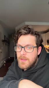 Aaron Pendergraft's Instagram, Twitter & Facebook