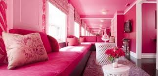 Mesela bu ev'in salonu baharı hatırlattı bana. Pembe Ev Dekorasyonu