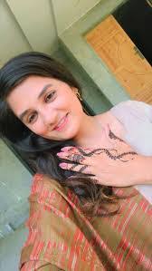 Noreen Bukhari's Instagram, Twitter & Facebook