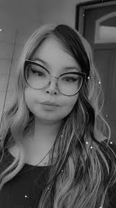 Real bad 🫠🥰❤️😘 #foryoupage #tiktoker #fypyp #virall #fyp #nursechaz  #trending #kisses #baddie #energy #divinefeminine