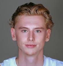 Dillon Ware's Instagram, Twitter & Facebook