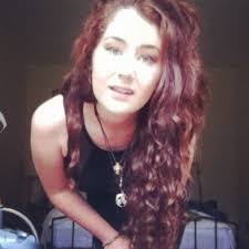 Evie Hope's Instagram, Twitter & Facebook