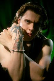 Livingston reveals details behind new single “Gravedigger” and discusses  his goal for his music to be 'a canvas for people's lives' » // MELODIC  Magazine