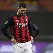 All information about ac milan (serie a) current squad with market values transfers rumours player stats fixtures news Ac Milan Move For Manchester United Right Back Stalls Plans B And C Emerge The Ac Milan Offside