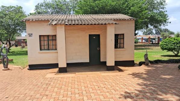 Chilenje House