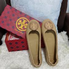 Up to 30% off w/ code at tory burch. On Hand Tory Burch Minnie Quilted Travel Ballet Flats In Nude Us7 Women S Fashion Footwear Flats Sandals On Carousell