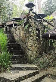 Danau Daun Chalet And Hillside Cottage Janda Baik Pahang Danau Daun Chalet And Hillside Cottage Merupakan Lokasi Penginapan Best Dan Te In 2020 Cottage Pahang Chalet