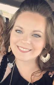 Name: Mrs. Julie Cisneros Grade: 5th Grade