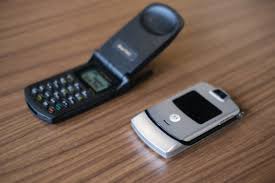 V3 razr motorola phone tattoos diy customizable phone skins. The History Motorola S Original Razr The Phone Of The Millennium