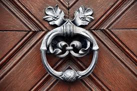 Height 76 cm, width 143.5 cm, depth 83 cm. Wrought Iron News Bow Cor Custom Welding