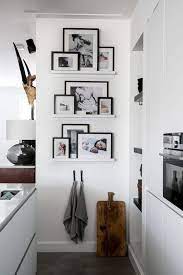 Come Appendere I Quadri In Modo Originale Viaggi Da Mamme Arredamento Cornici Idee Per Decorare La Casa Arredamento Nicchia