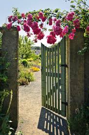 Pin By Janet Mikesell Minett On Come To The Garden Gates Fences Garden Gates And Fencing Garden Gates Garden Doors