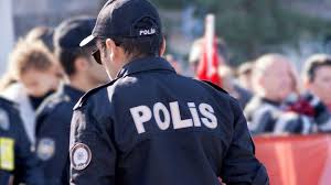 Polislik bir maaş mesleği değildir, kim öyle düşünüyorsa 1 dakika durmasın. 5eyqpfihhjs49m