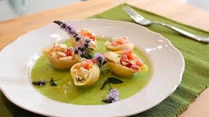 Maybe you would like to learn more about one of these? Conchiglioni Napoletani Ripieni Di Bufala Pomodoro E Menta Saporie