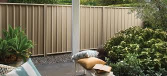 Very nicely maintained 2 level home, courtyard entry, upgraded kitchen, 1 bed down and master suite down, with. Paperbark Colorbond Steel