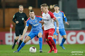 645 likes · 17 talking about this. Dfb Pokal Rot Weiss Essen Holstein Kiel 0 3 2020 2021 Regionalliga West Jawattdenn De