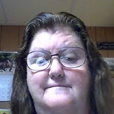 Leslie Redondo's Instagram, Twitter & Facebook