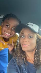 Tia Evans (@evanspartyofsix) • Instagram photos and videos