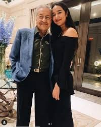 Artis terkenal saat ini seperti syahrini, raffi ahmad, andre dan. Kaya Muda 8 Anak Muda Yang Kaya Di Malaysia Anda Kenal Mereka Theasianparent Malaysia