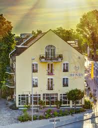 * lake placid vacation rentals * the haus, a lake placid hotel * adirondack vacation choosing a cool lake placid hotel can be daunting, so we have the perfect solution, a lake placid hotel vacation rental. Home Hotel Henry In Erding Tagen Und Wellness