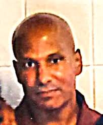 Demetrius Grant's Instagram, Twitter & Facebook