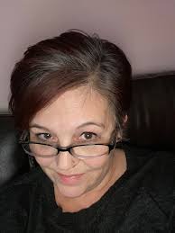 Short hair don't care! Grey never going back! 🖤