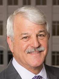 Leo Collier's Instagram, Twitter & Facebook