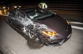 Vor allem im landkreis neumarkt in der oberpfalz richtete das unwetter schaden an. Ein 23 Jahriger Hat Einen Folgenschweren Unfall Mit Seinem Lamborghini Gebaut Stuttgarter Nachrichten