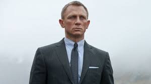 Daniel craig stars as james bond for newest film 'no time to die' as he takes multiple bruisings in trailer. Wer Wird Der Neue James Bond Diese 10 Schauspieler Sollen Im Rennen Sein Kino De