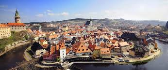 Landets huvudstad är onekligen ett fantastiskt utflyktsmål för en dag eller för. Vad Du Kan Se I Tjeckien Prags Guide Till Slott Skogar I Stader Guide 2021