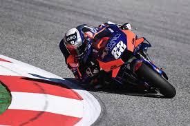 Motogp, moto2, moto3 and motoe official website, with all the latest news about the 2021 motogp world championship. Fizemos Historia Para Portugal Miguel Oliveira Tem 1 Âª Vitoria Em Motogp