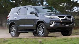 Além disso é da toyota, sinônimo de qualidade, dificilmente esquentara a cabeça com o veiculo. All New Toyota Fortuner Goes Official