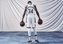 The geometric traction pattern provides grip for quick stops, starts, and changes of directions. Giannis Antetokounmpo Nike Shoes Zoom Freak 1 Release Date Sneakernews Com