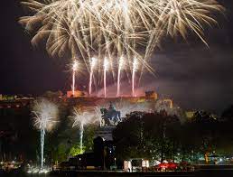 Jedenfalls gehört das feuerwerk im rheintal vor der einmaligen kulisse von burgen und weindörfern bei schiffsreisenden immer zu einem besonders emotionalen und unvergesslichen ereignis. Koblenz Summer Festival To Rhein In Flammen Koblenz Touristik