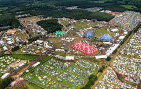 3fm staat alsnog in het teken van dit crossfestijn met festivaluitzendingen. Reportage 4 Dagen Undercover Op Zwarte Cross Festivals Tubantia Nl