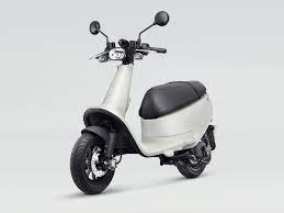 一圖看懂gogoro viva lite電動機車 鑰匙解鎖 只有白色 售價52980元 癮科技cool3c moped vehicles motorcycle