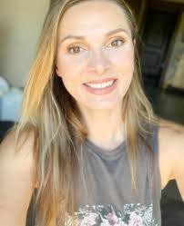 Tracy Macarthur's Instagram, Twitter & Facebook