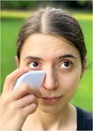 Caroline Nicol's Instagram, Twitter & Facebook