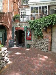 25 Unique Shops And 4 Amazing Restaurants The Cotton Exchange Wilmington Nc Is The Real Downtow Wilmington North Carolina North Carolina Homes Carolina Beach