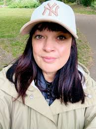 Can i do my subscription extend in 1 year please