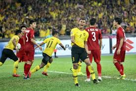 Penalti thailand di injury time lawan malaysia mengundang perdebatan? Final 1 Piala Aff Malaysia Ikat Vietnam 2 2 Di Laman Sendiri Sukan Mstar
