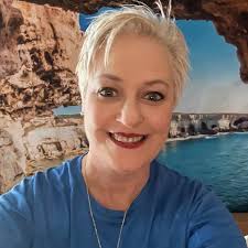 Wish this wasn't so relatable 😅 Happy birthday, Dorie McLemore! 🎂  #drybarcomedy #doriemclemore #cleaning #standupcomedy #relatable